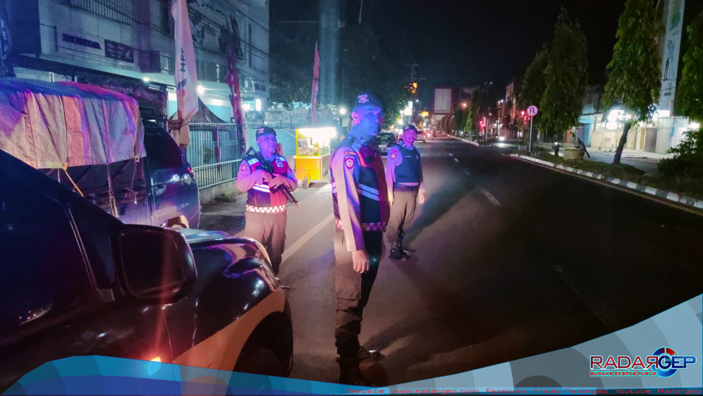 Polres Langkat Kerahkan Personel Lakukan Patroli Malam Hari Antisipasi 3C dan Premanisme